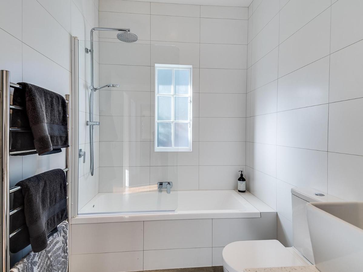 Gem On Gillean - Havelock North Holiday Home Екстериор снимка